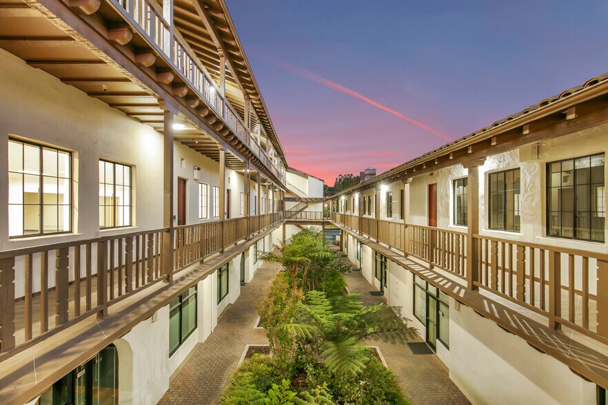 More Photos Of 111 W Evelyn Ave, Sunnyvale Loft Creative Space For Lease