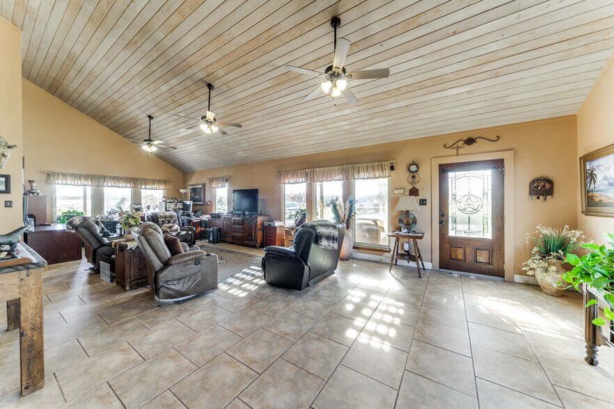 More Photos Of 636 FM 289, Comfort Land For Sale