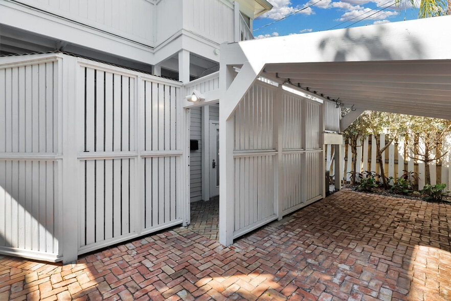 More Photos Of 1011 Truman Ave, Key West Apartments For Lease