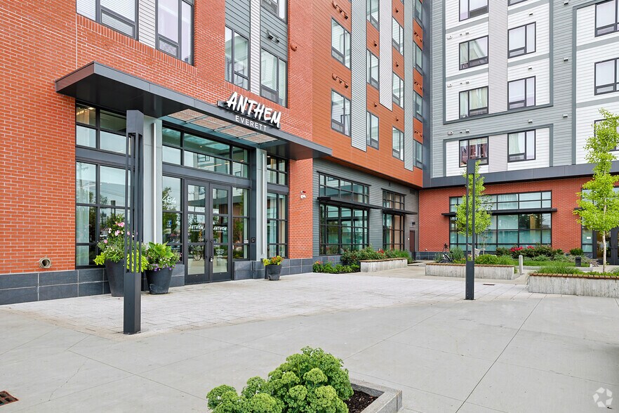 More Photos Of 484 2nd St, Everett Apartments For Lease