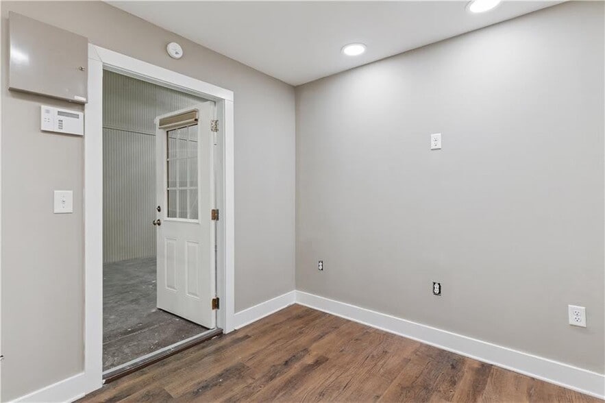More Photos Of 125 Skyspaces Ct, St Simons Island Office For Sale