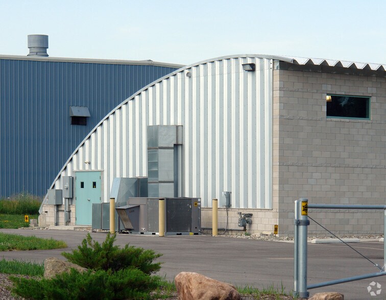 More Photos Of 360 E State Line Rd, Toledo Light Manufacturing For Lease
