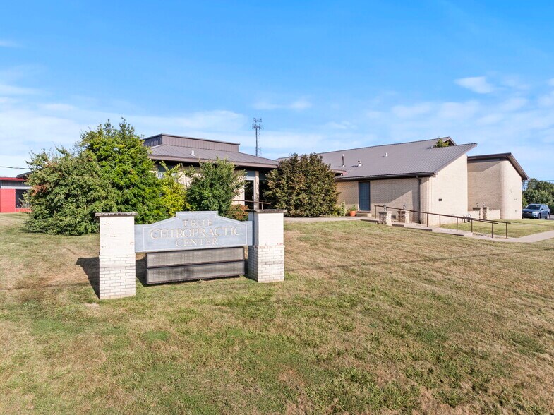 More Photos Of 100 Brenda Ave, Danville Medical For Sale