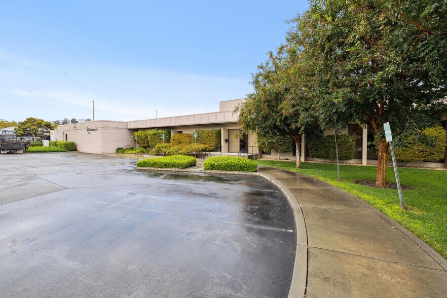 More Photos Of 1551 Dell Ave, Campbell Manufacturing For Sale