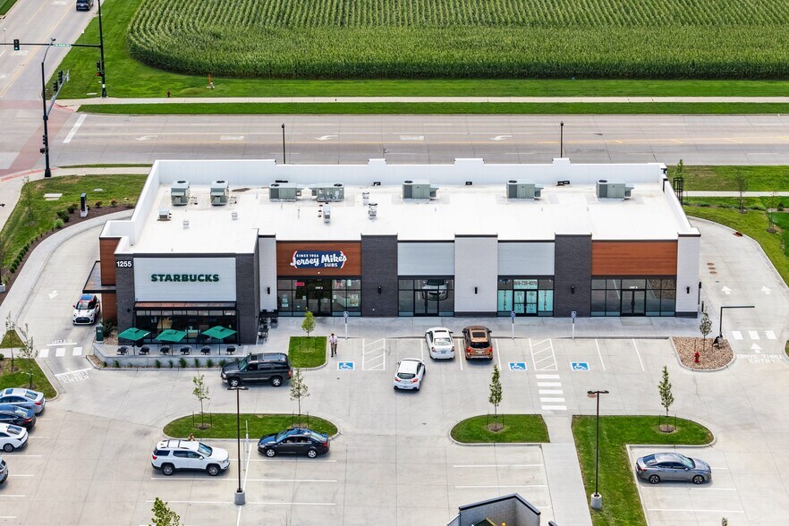 More Photos Of 1255 Hayes Ln, North Liberty General Retail For Sale