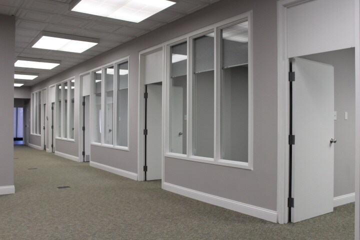 More Photos Of 121 N Chestnut St, Seymour Medical For Sale