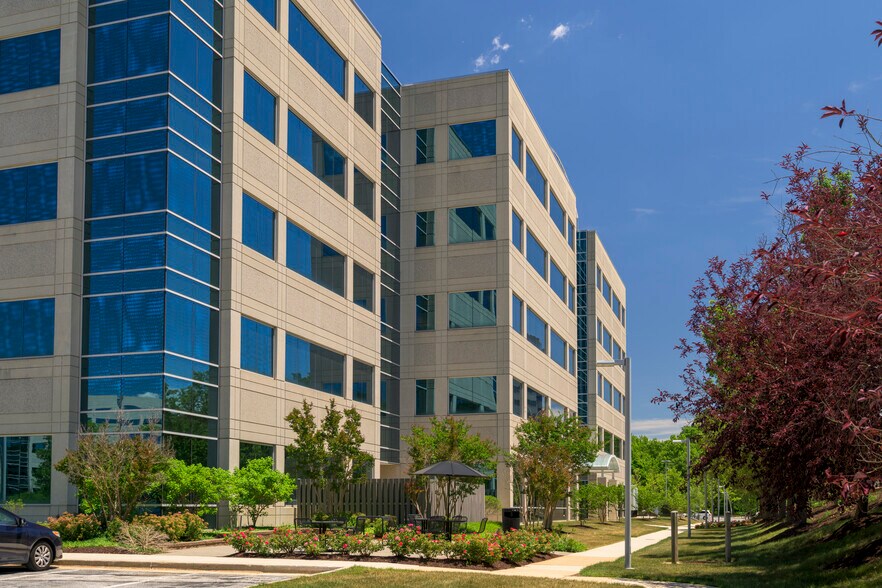 More Photos Of 2711 Technology Dr, Annapolis Junction Office For Lease