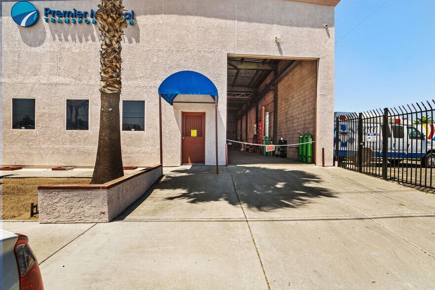 More Photos Of 484 E Redlands Blvd, San Bernardino Auto Repair For Sale