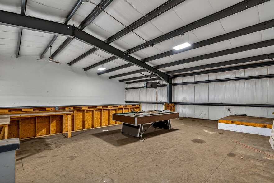 More Photos Of 841 Route 32, North Franklin Light Distribution For Lease