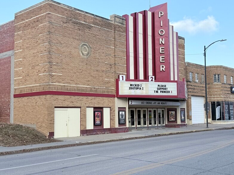 More Photos Of 110 S 11th St, Nebraska City Movie Theatre For Sale