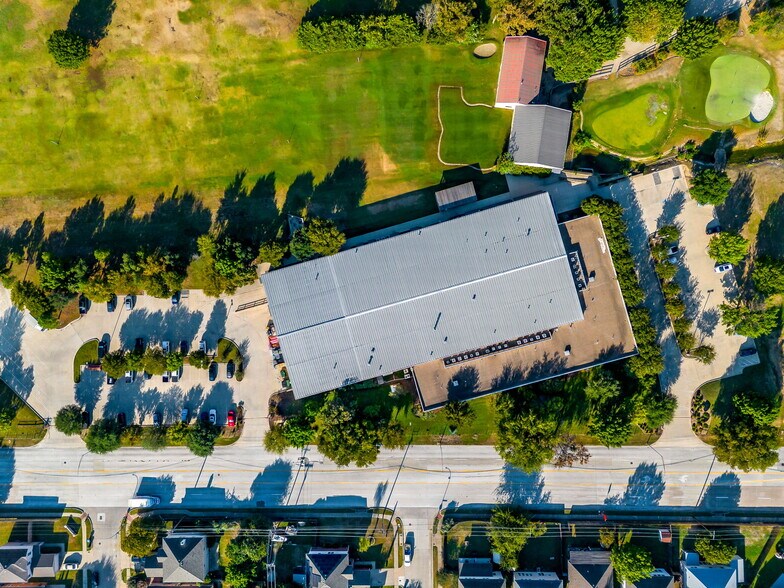 More Photos Of 3262 Chapel Creek Blvd, Fort Worth Office For Lease