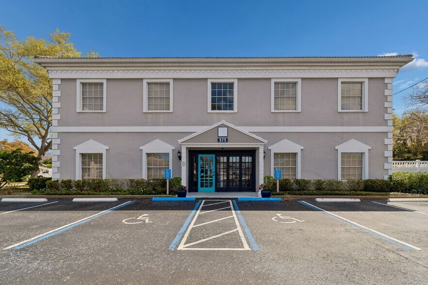 More Photos Of 575 Indian Rocks Rd N, Belleair Bluffs Medical For Lease