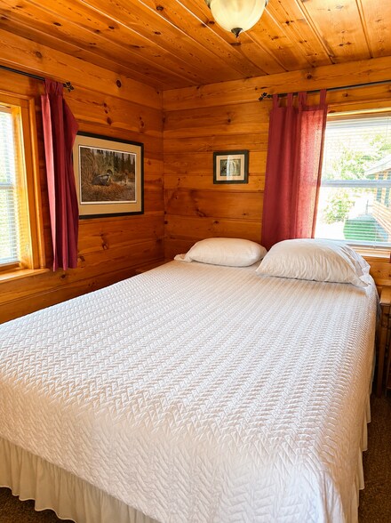More Photos Of W17461 Norton Rd, Gould City Hotel For Sale