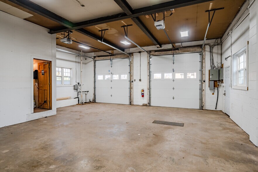 More Photos Of 1512 W Main St, Collegeville Office For Lease