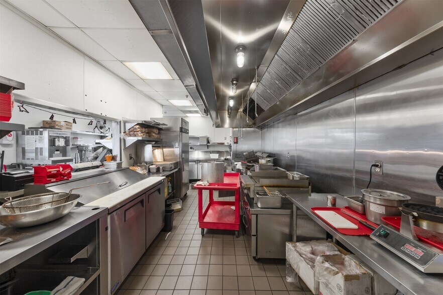 More Photos Of 8790 Central Ave, Montclair Fast Food For Sale