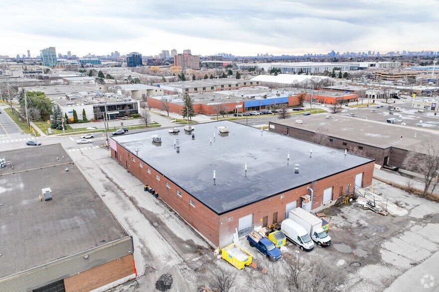 More Photos Of 420 Denison St, Markham Industrial For Sale