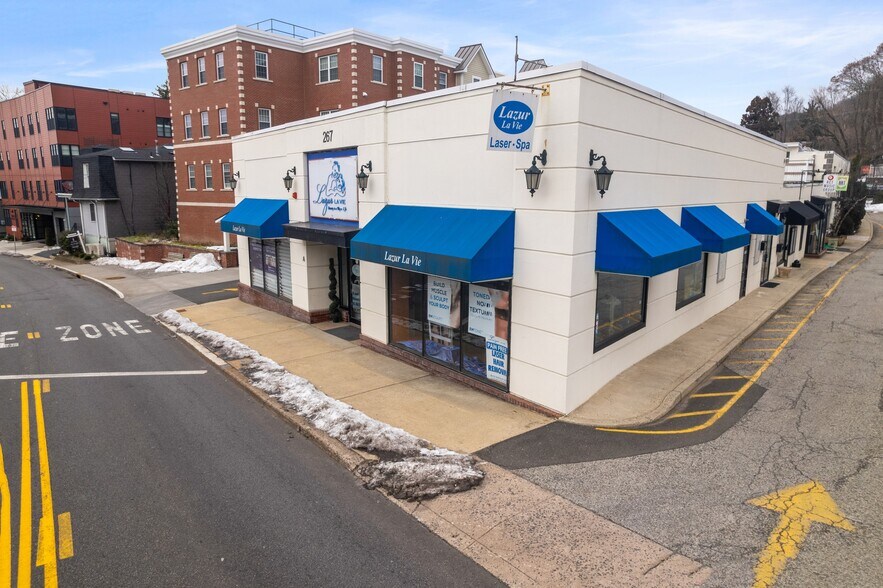 Primary Photo Of 267 Main St, Nyack General Retail For Sale