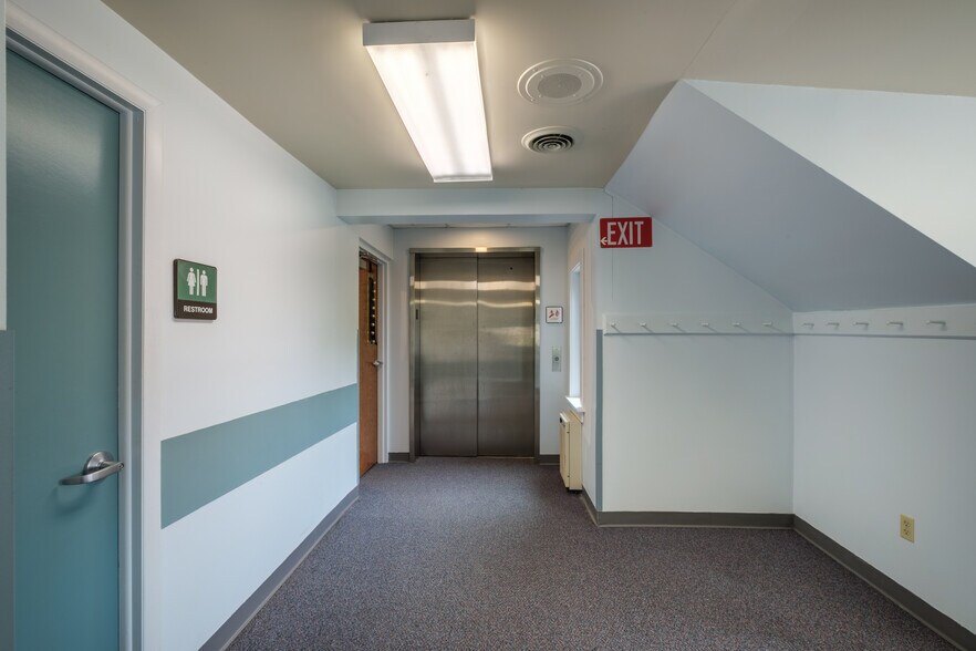 More Photos Of 111-113 N Market St, Selinsgrove Medical For Lease