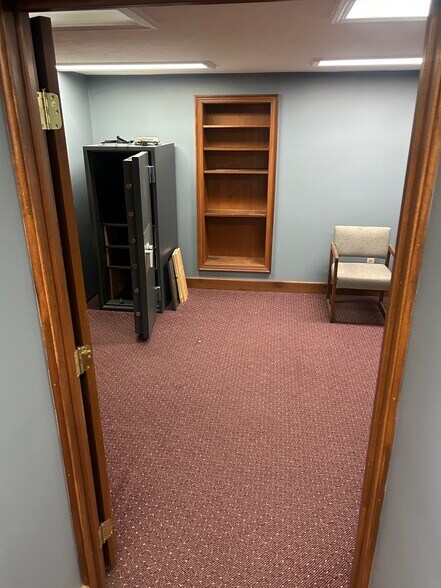 More Photos Of 4080 Dayton-Xenia Rd, Dayton Unknown For Lease