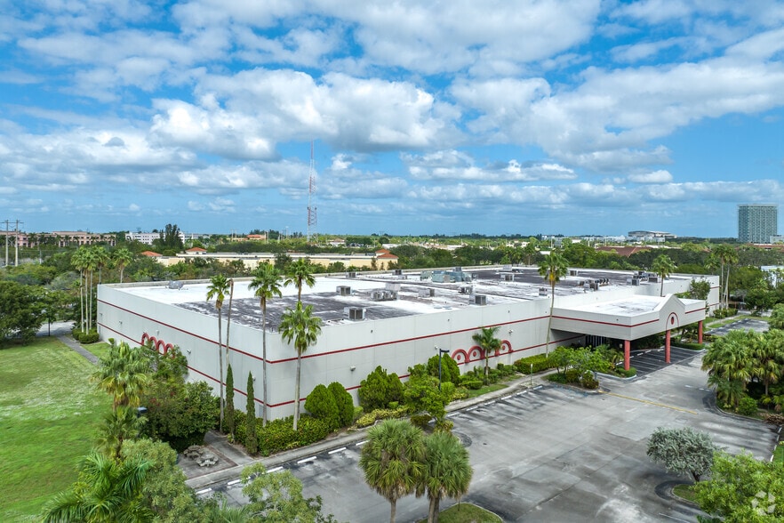 More Photos Of 14051 NW 14th St, Sunrise Industrial For Lease
