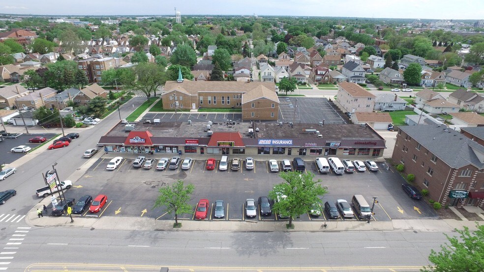 More Photos Of 7401-7415 Archer Ave, Summit Storefront For Lease