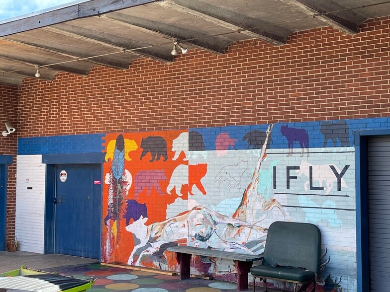 More Photos Of 55 Ormond St, Atlanta Warehouse For Sale