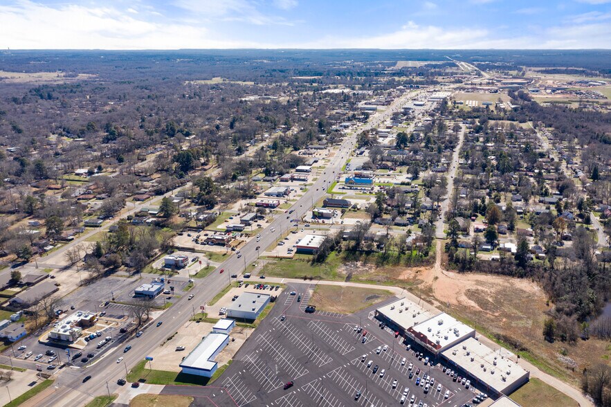 More Photos Of 902 S Jefferson Ave, Mount Pleasant Land For Sale