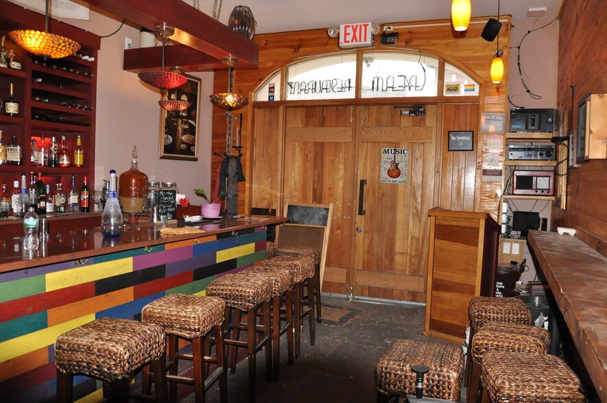 More Photos Of 5909 71st Ave, Ridgewood Restaurant For Lease