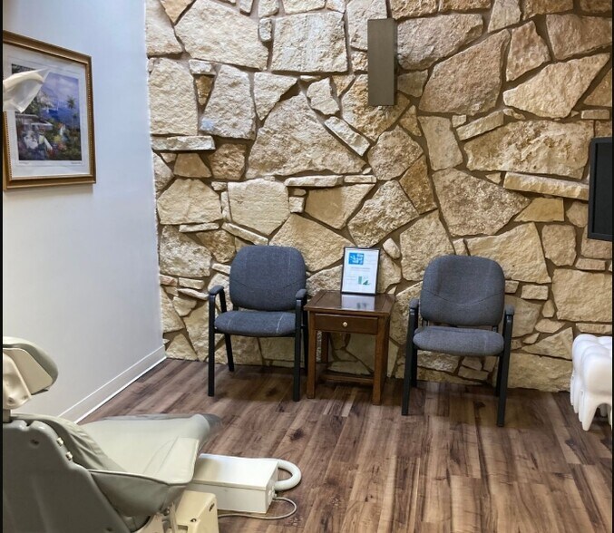 More Photos Of 3734 N Arkansas Ave, Wichita Medical For Sale