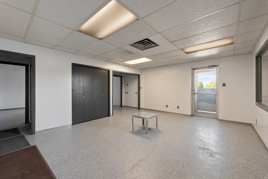 More Photos Of 14392 W Expressway 83, Harlingen Industrial For Sale