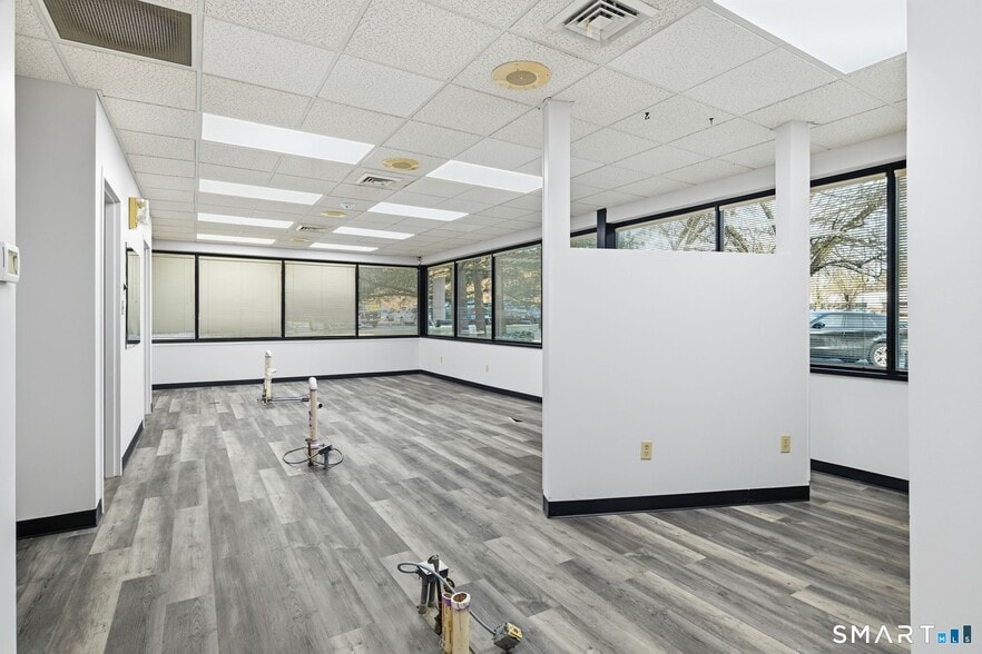 More Photos Of 3 Northwestern Dr, Bloomfield Medical For Lease