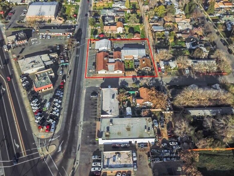 More Photos Of 1799 E 21st St, Merced Flex For Sale