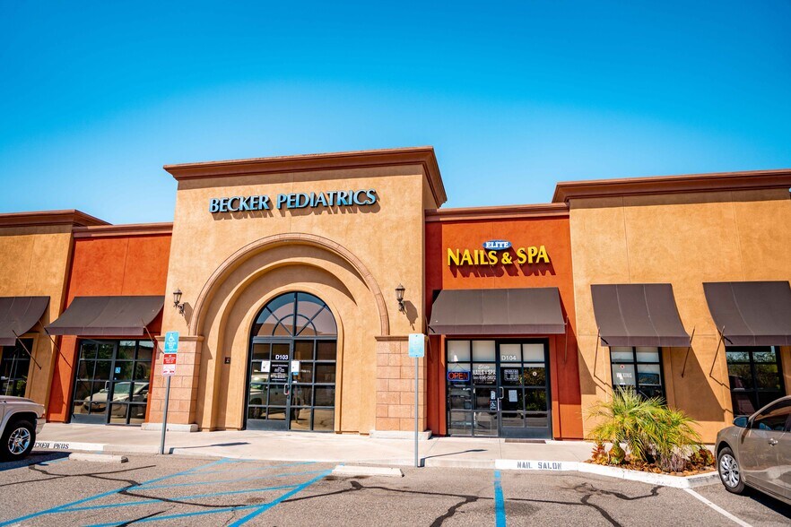 More Photos Of 40930-41090 California Oaks Rd, Murrieta Unknown For Lease