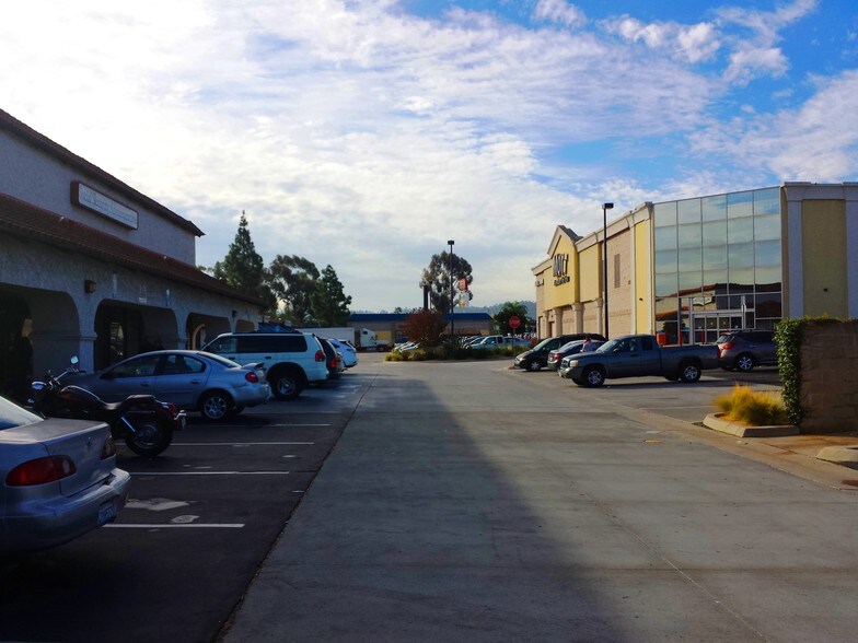 More Photos Of 776-880 Arnele Ave, El Cajon Unknown For Lease