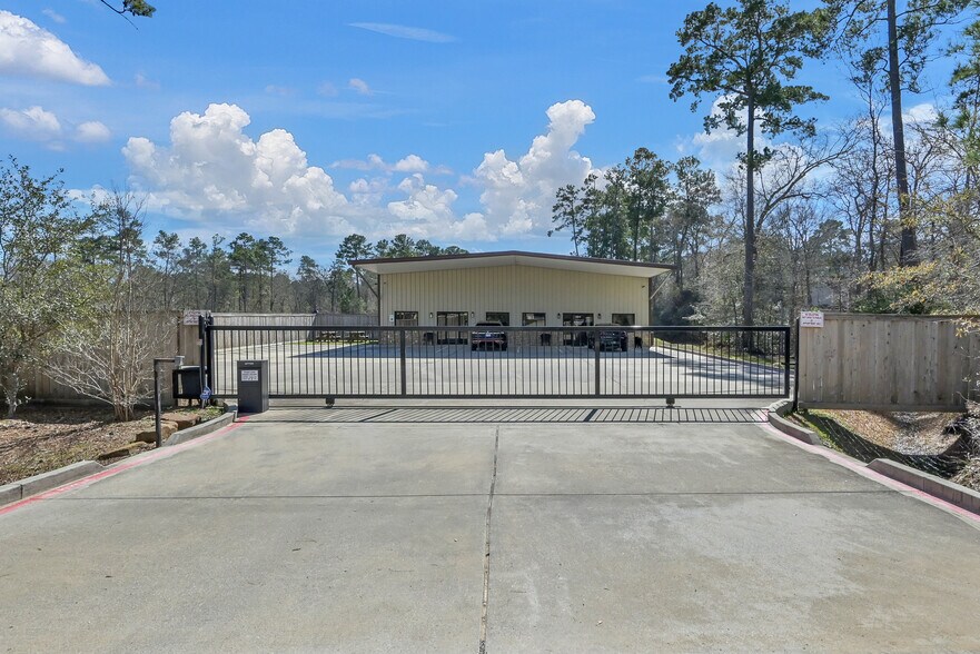 More Photos Of 15513 Capitol Hill Rd, Montgomery Service For Sale