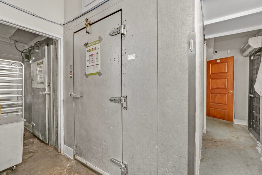 More Photos Of 1925 S El Camino Real, San Clemente Restaurant For Sale