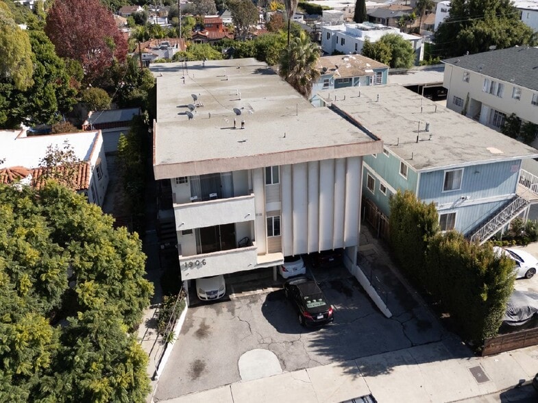 More Photos Of 1906 S Shenandoah St, Los Angeles Apartments For Sale