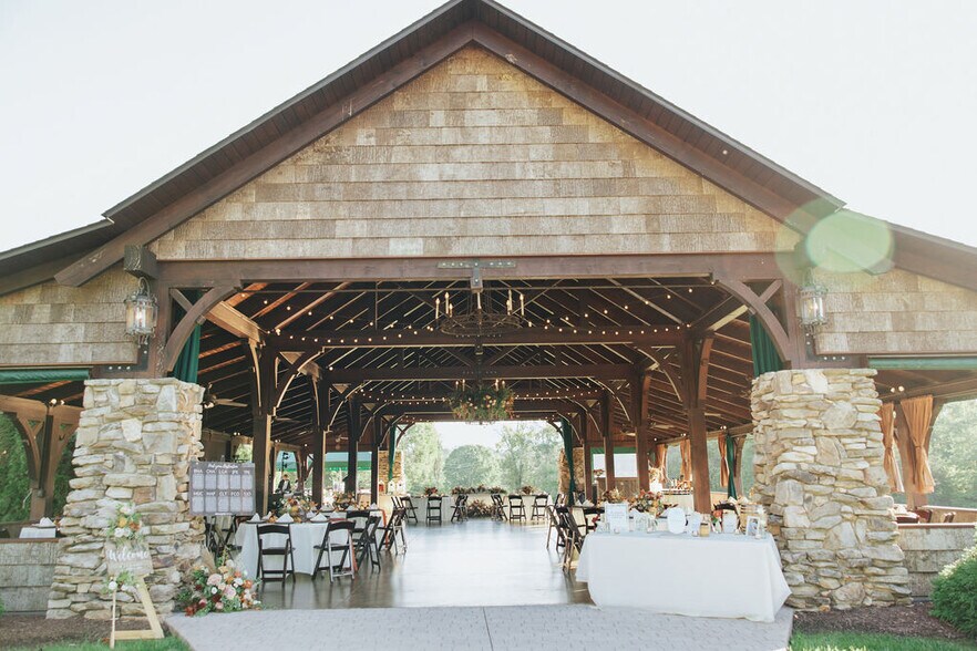 More Photos Of 2173 Wilkesboro Hwy, Statesville Sports And Entertainment For Sale