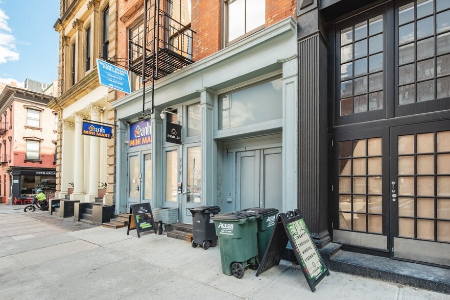 More Photos Of 279 Church St, New York Storefront For Sale
