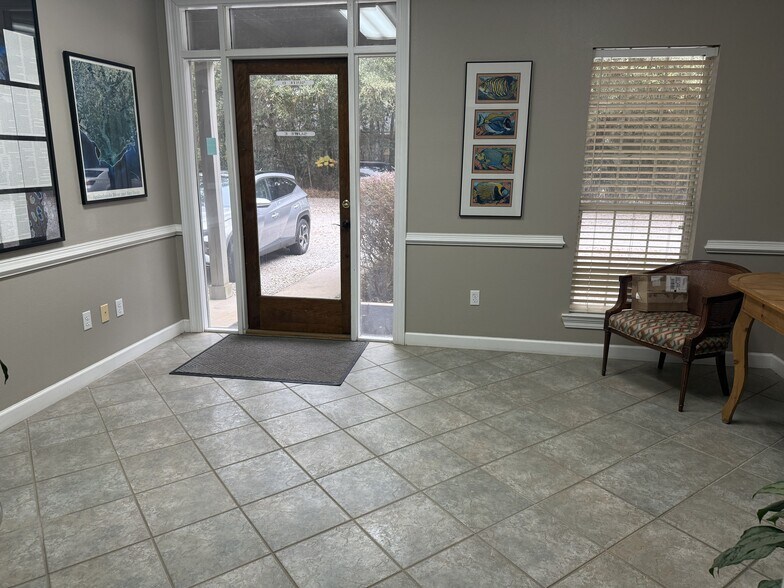 More Photos Of 1290 Main St, Daphne Office For Lease