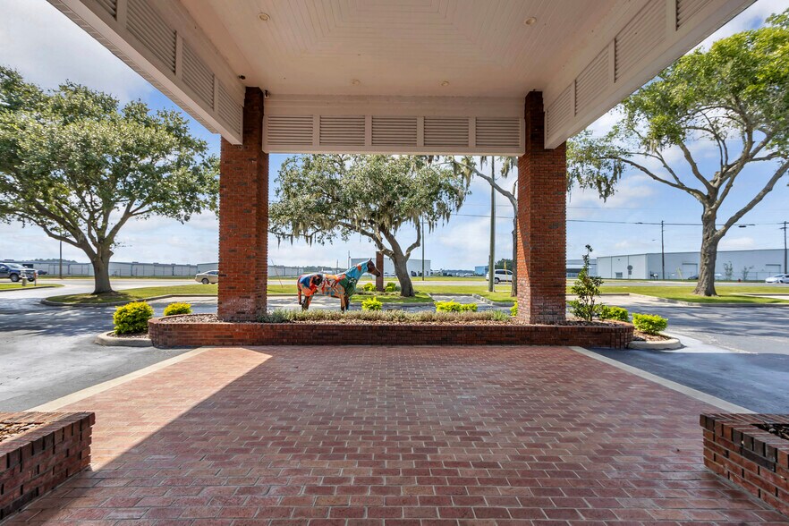 More Photos Of 801 SW 60th Ave, Ocala Office For Lease