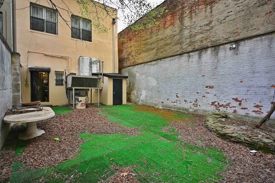 More Photos Of 474 Marcus Garvey Blvd, Brooklyn Storefront Retail Office For Lease