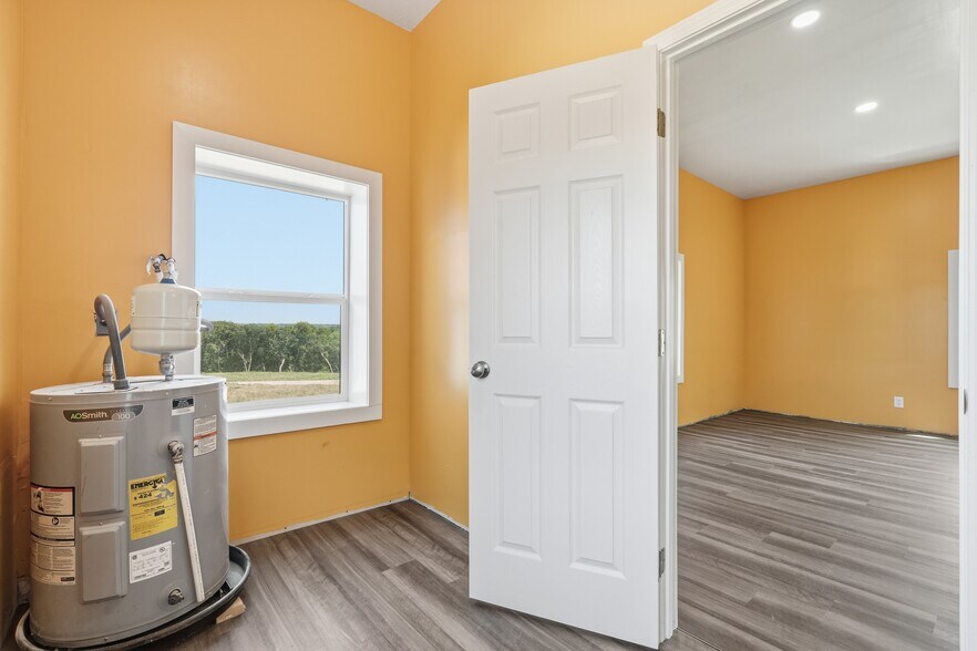More Photos Of 10907 E 87th St, Raytown Multifamily For Sale