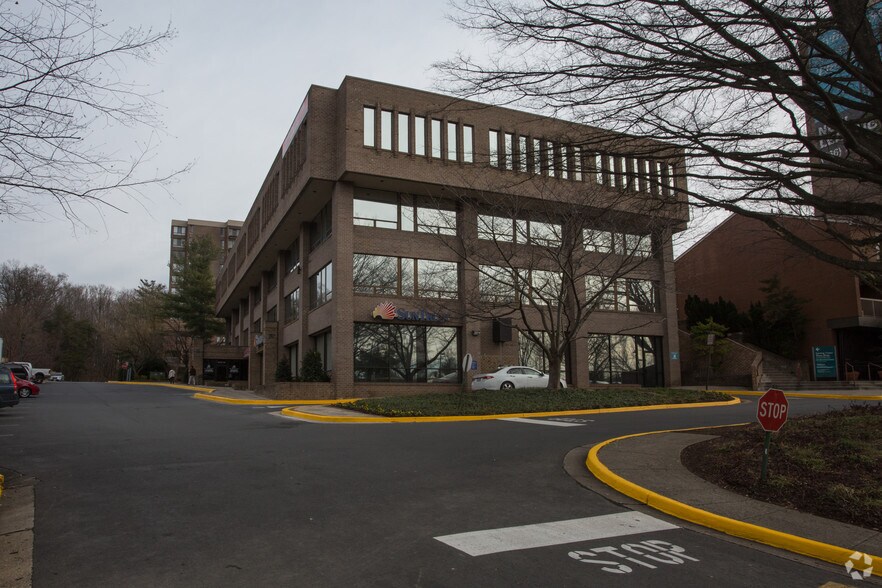 More Photos Of 9401 Lee Hwy, Fairfax Office For Lease