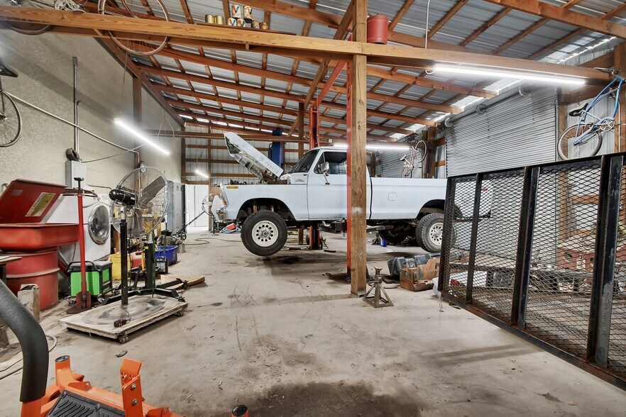 More Photos Of 309 S Florida Ave, Deland Auto Repair For Sale