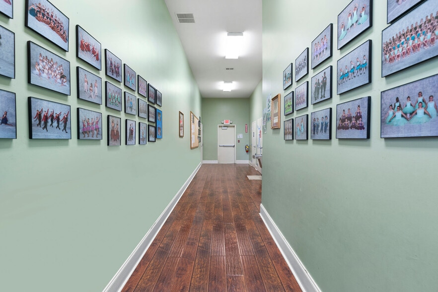 More Photos Of 65 Walnut Grove Rd SE, Cartersville Storefront Retail Office For Sale