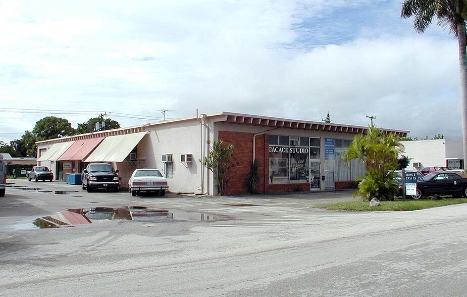 More Photos Of 140 NW 11th St, Boca Raton Warehouse For Lease