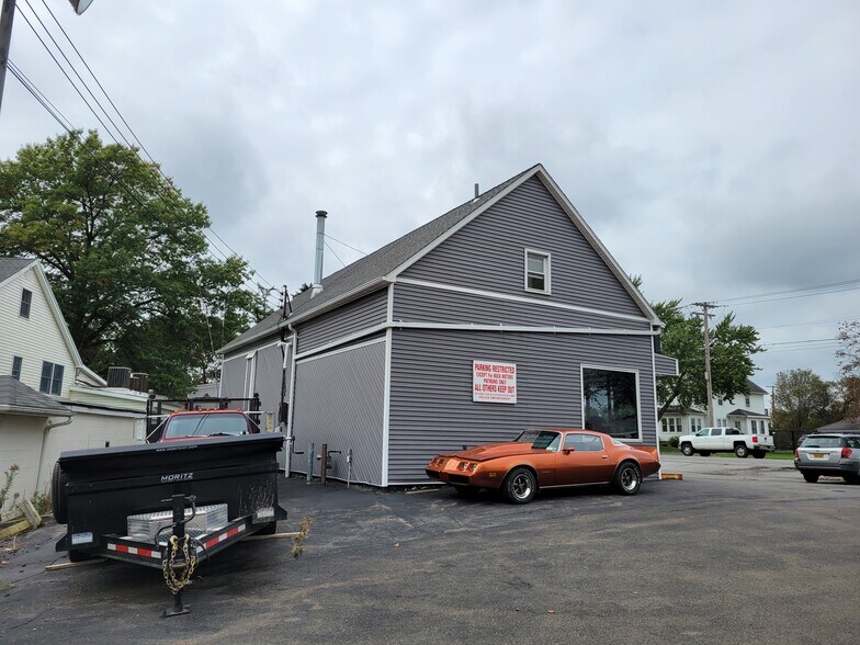 More Photos Of 4545 Clark St, Hamburg Auto Repair For Sale