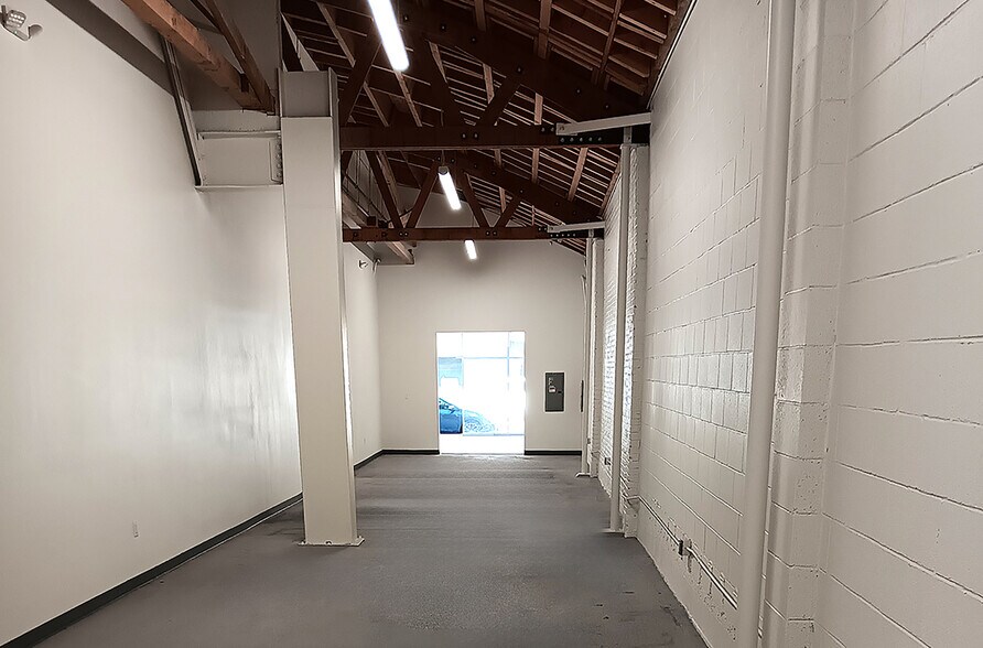 More Photos Of 1212 Wall St, Los Angeles Storefront For Lease