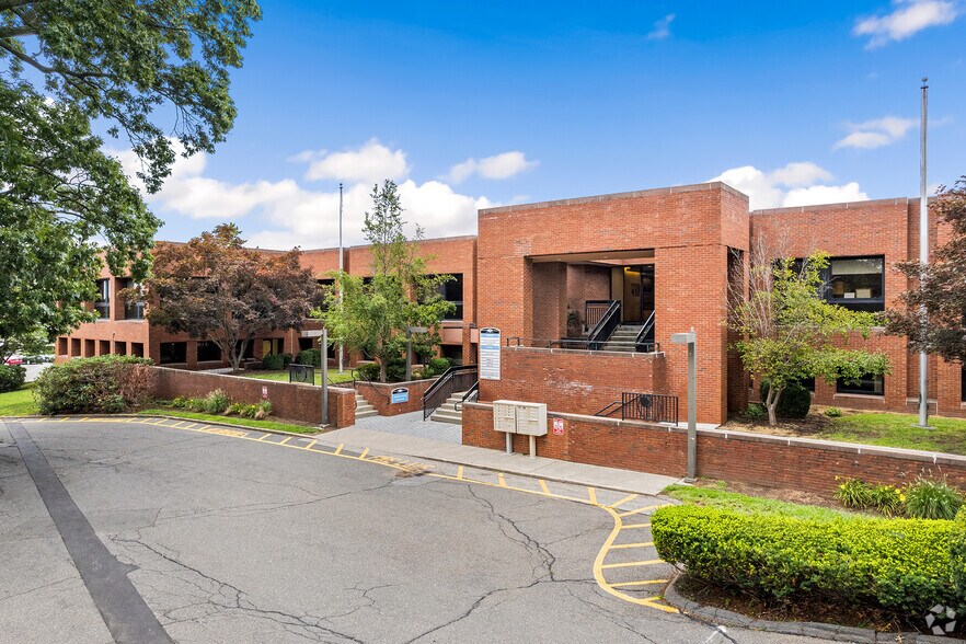More Photos Of 500 Bic Dr, Milford Warehouse For Lease